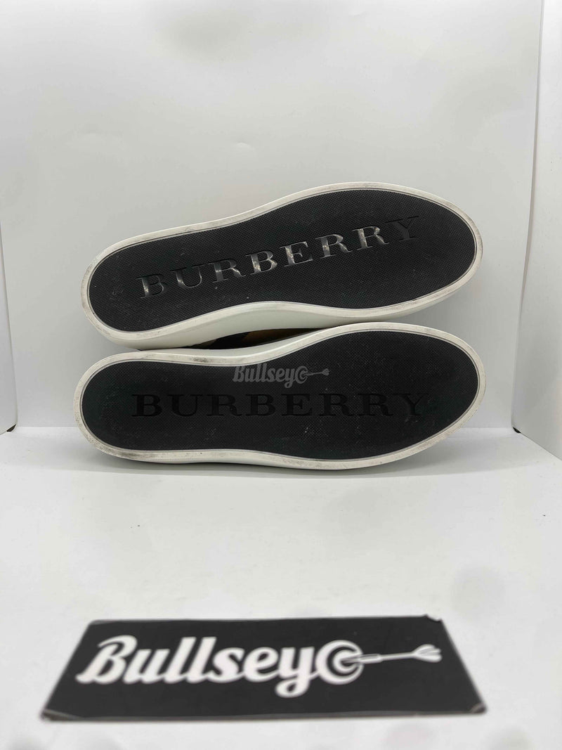 Burberry Low Top Sneaker (PreOwned) - Bullseye Sneaker Boutique