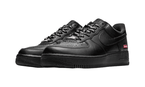Nike Air Force 1 "Supreme" Black - Bullseye Sneaker Novaflight Boutique