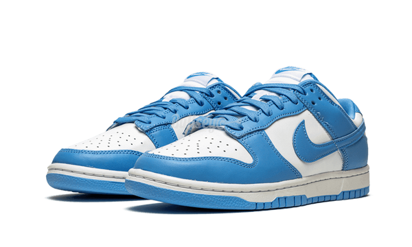 Nike Dunk Low "UNC" - Celebrities Embracing the With-Sandals Trend
