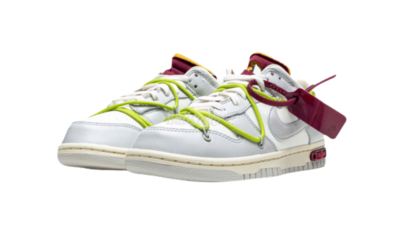 Off-White x Nike Dunk Low "Lote 8"