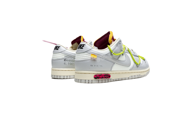 Off-White x Nike Dunk Low "Lote 8"